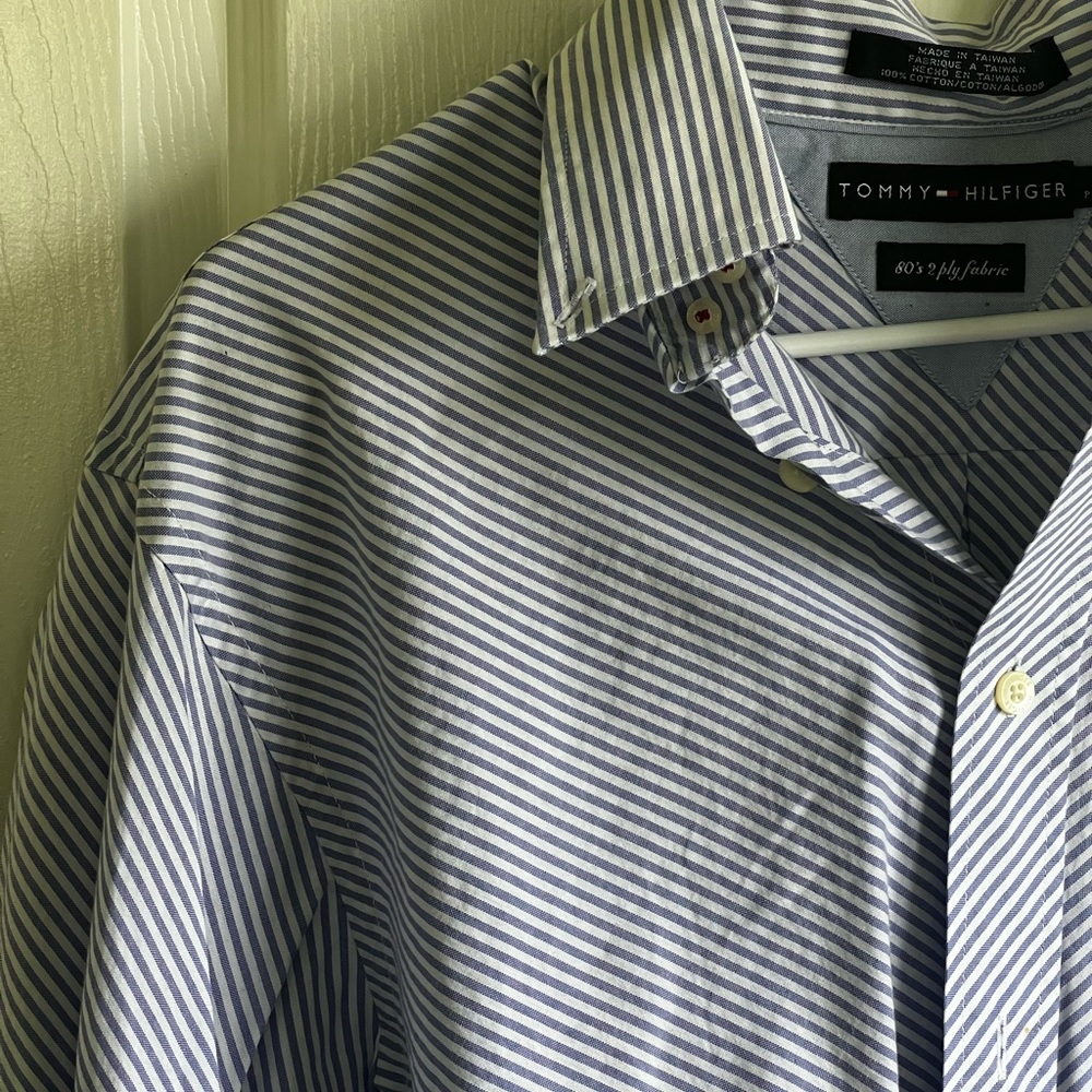 Tommy Hilfiger button up